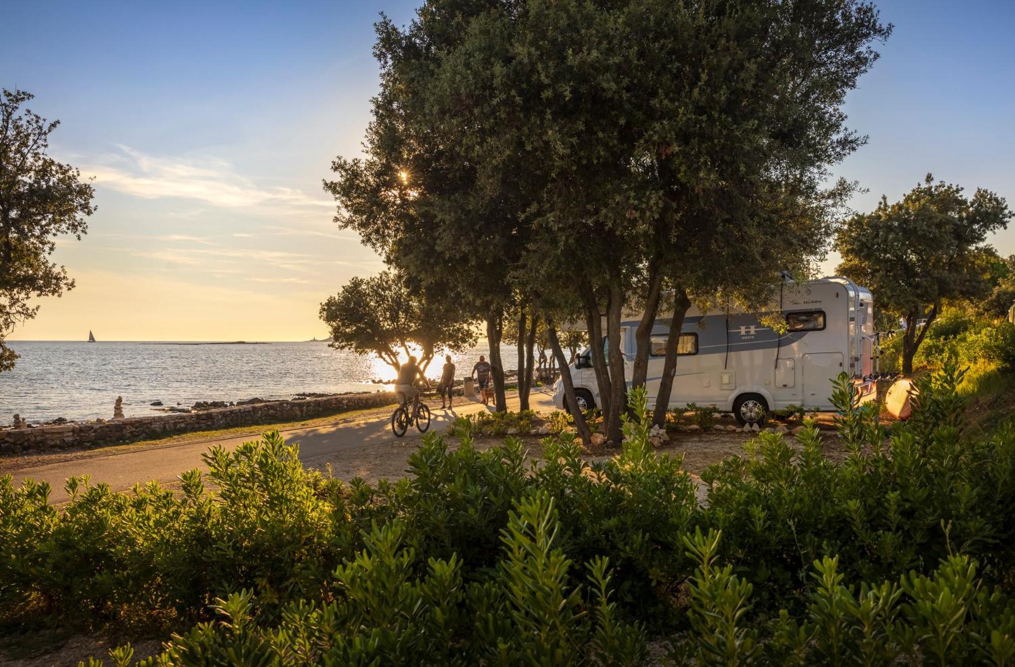 Maistra Camping Polari Pitches โรวีน ภายนอก รูปภาพ